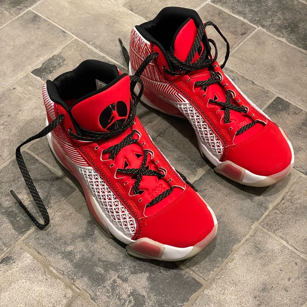 Nike Air Jordan XXXVIII 38 Celebration
White University Red DZ3356-100 Men's 8.5